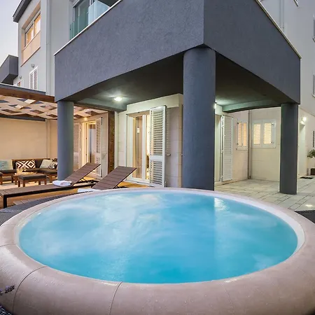 Apartment Allure